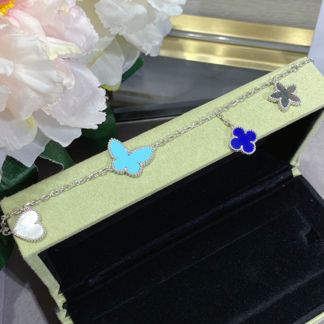 [⭐Mirelle]LUCKY SPRING SILVER BRACELET 4 MOTIF
