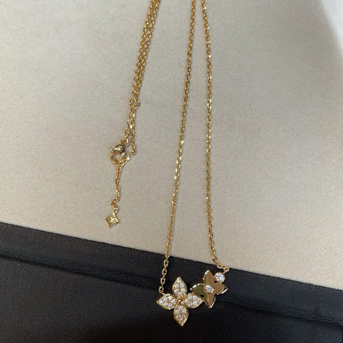 [⭐Mirelle]STAR BLOSSOM NECKLACE PINK GOLD DIAMONDS