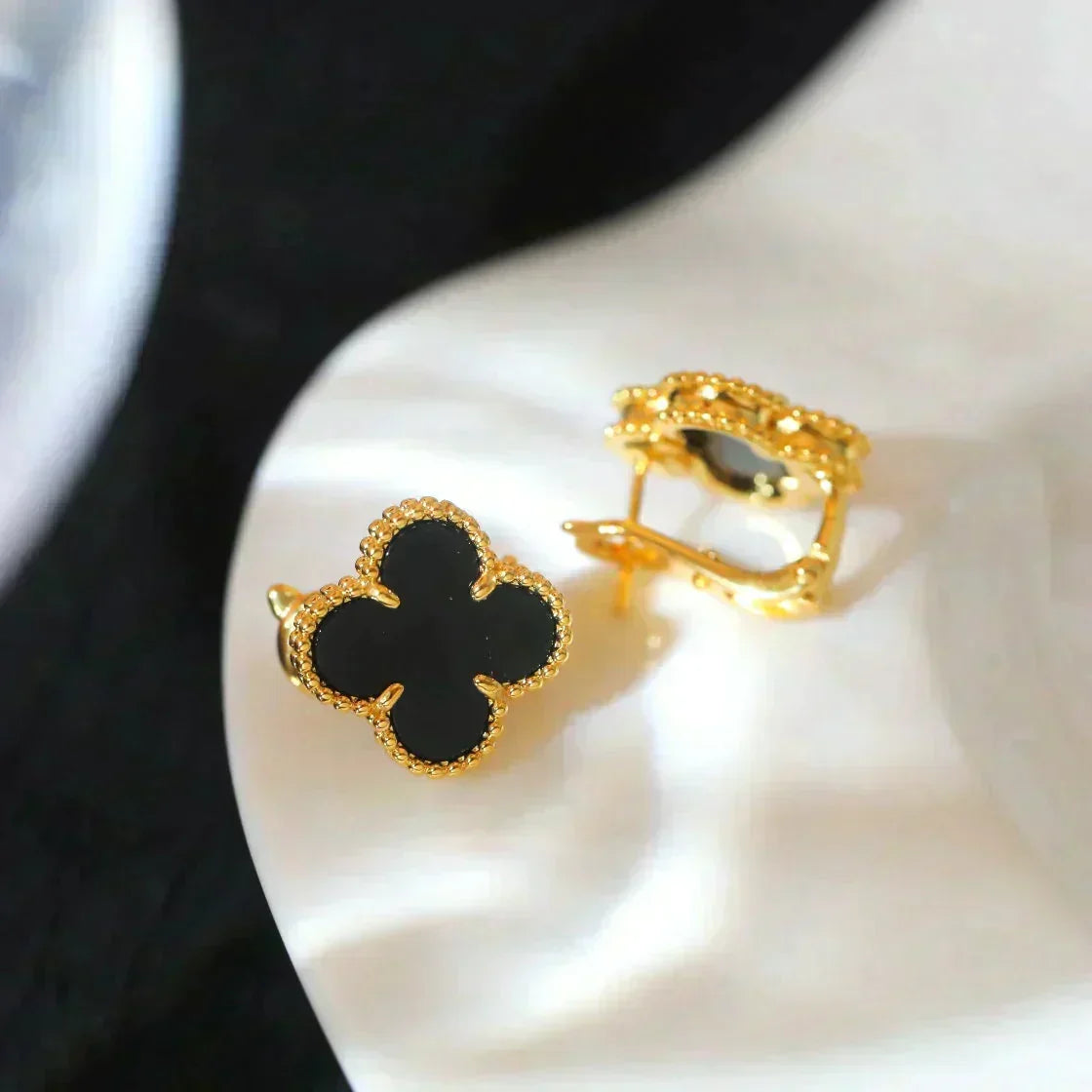 [⭐Mirelle]CLOVER MEDIUM 1 MOTIFS  ONYX STUD EARRINGS