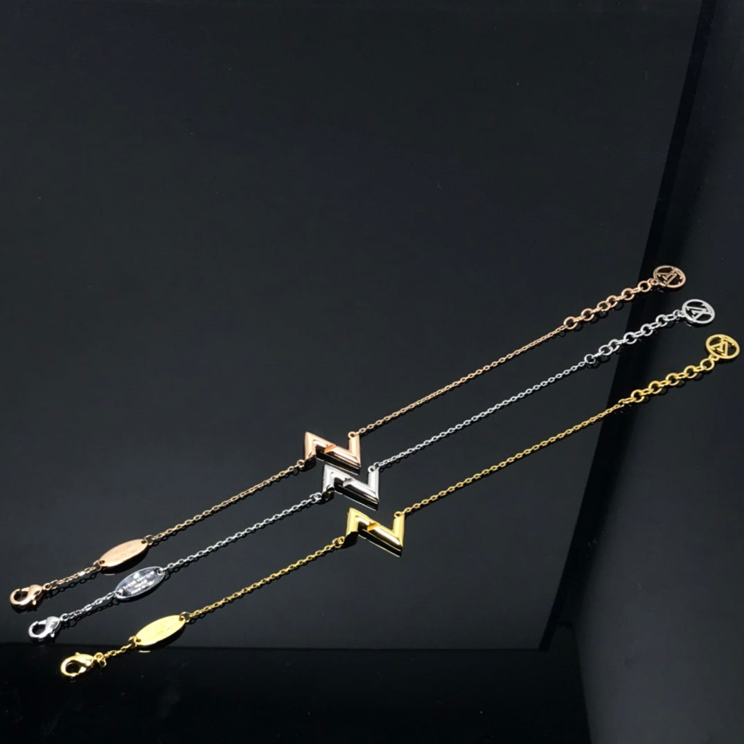 [⭐Mirelle]VOLT LV LOGO BRACELET