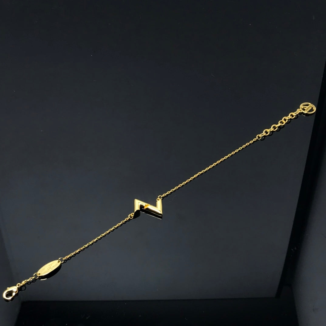 [⭐Mirelle]VOLT LV LOGO BRACELET