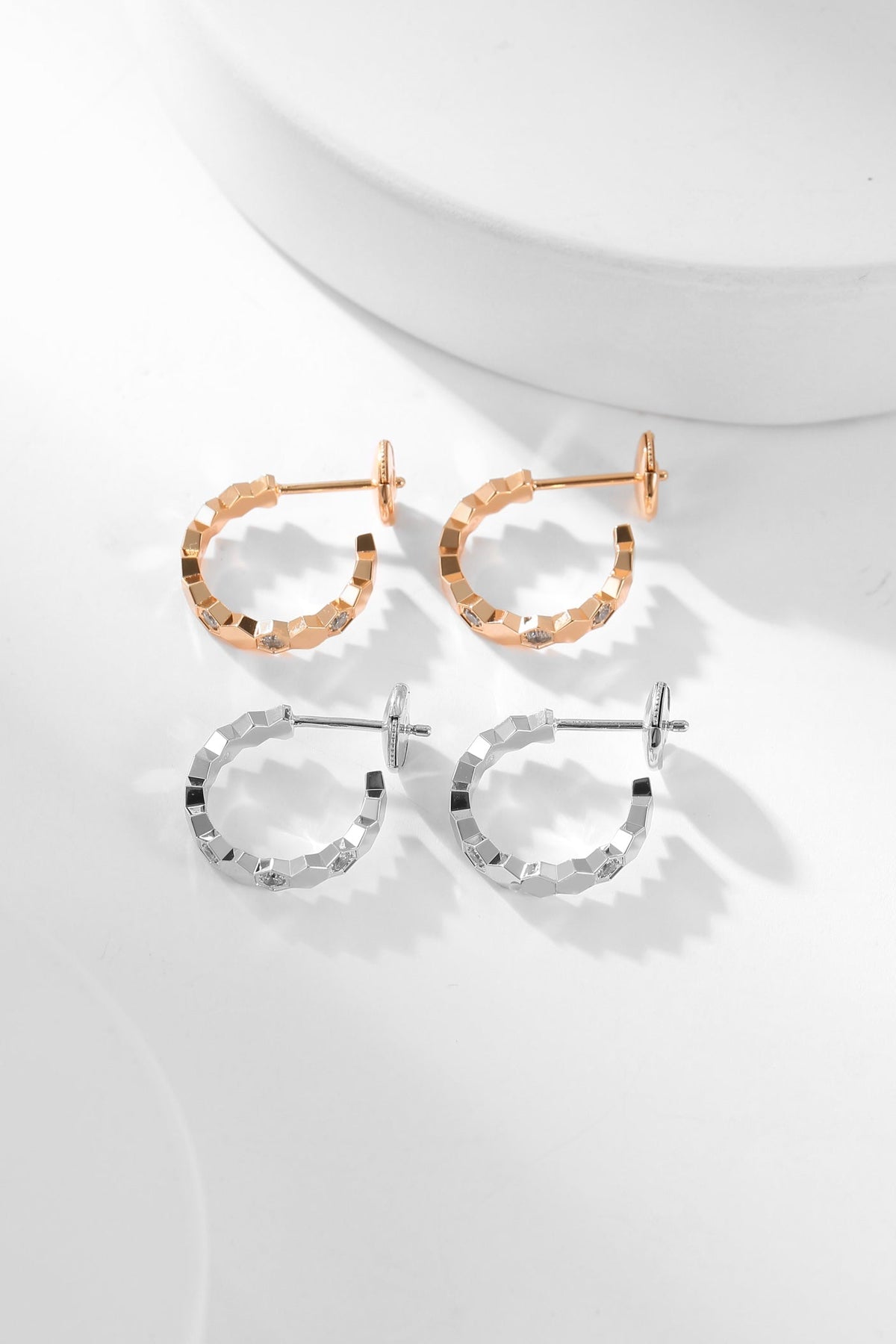 [⭐Mirelle]BEE LOVE DIAMOND HOOP EARRINGS