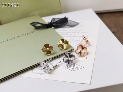 [⭐Mirelle]CLOVER MEDIUM STUD EARRINGS