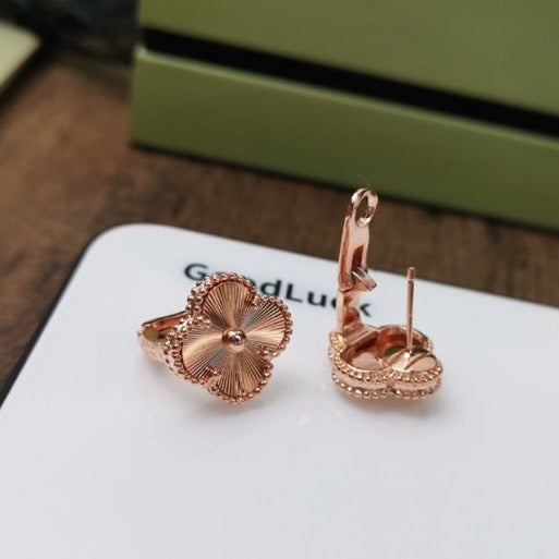 [⭐Mirelle]CLOVER MEDIUM STUD EARRINGS