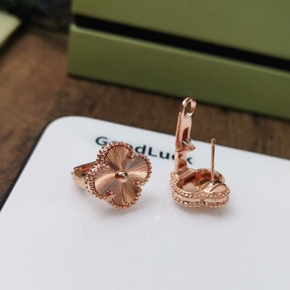 [⭐Mirelle]CLOVER MEDIUM STUD EARRINGS