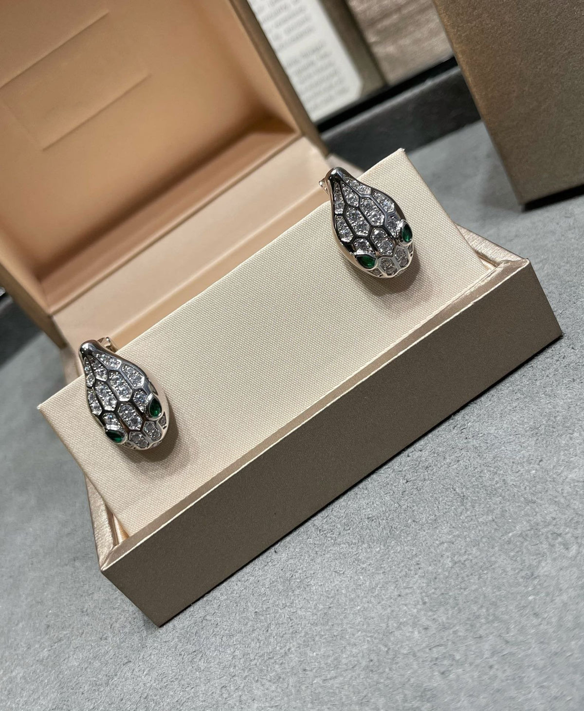 [⭐Mirelle]SERPENT DIAMOND STUD EARRINGS