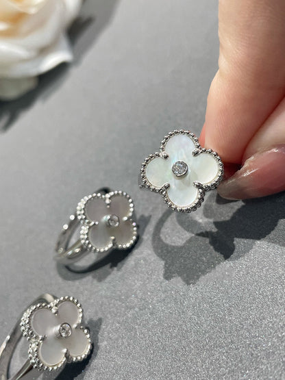 [⭐Mirelle]CLOVER SILVER MOP DIAMOND RING