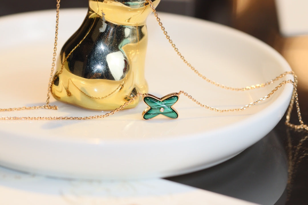 [⭐Mirelle]JEUX MALACHITE 1 DIAMOND PINK GOLD NECKLACE