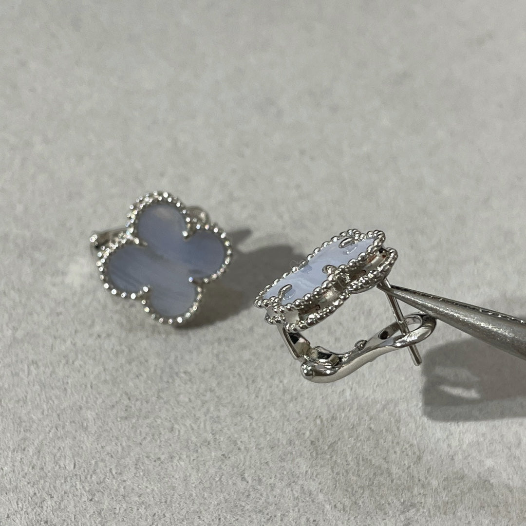 [⭐Mirelle]CLOVER CHALCEDONY SILVER STUD EARRINGS