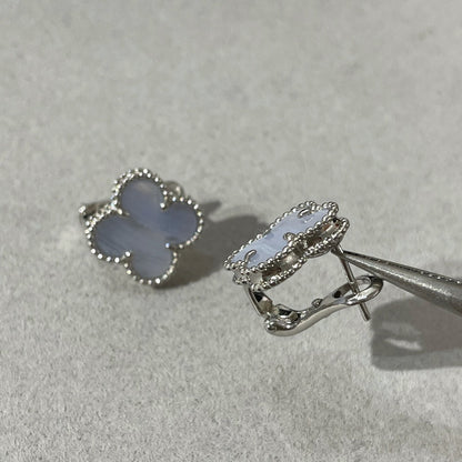 [⭐Mirelle]CLOVER CHALCEDONY SILVER STUD EARRINGS