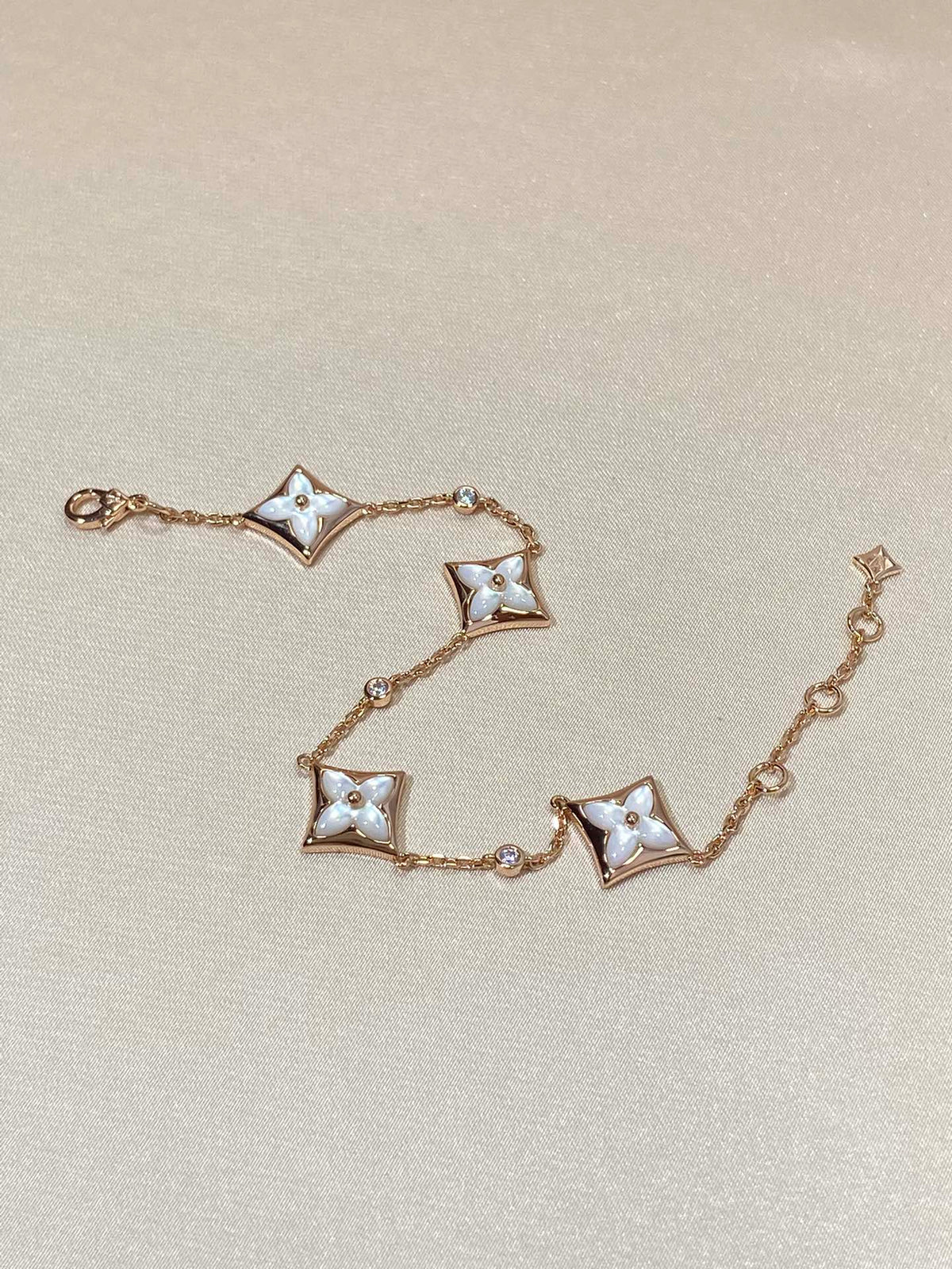 [⭐Mirelle]STAR 4 MOTIF MOP DIAMOND PINK GOLD BRACELET