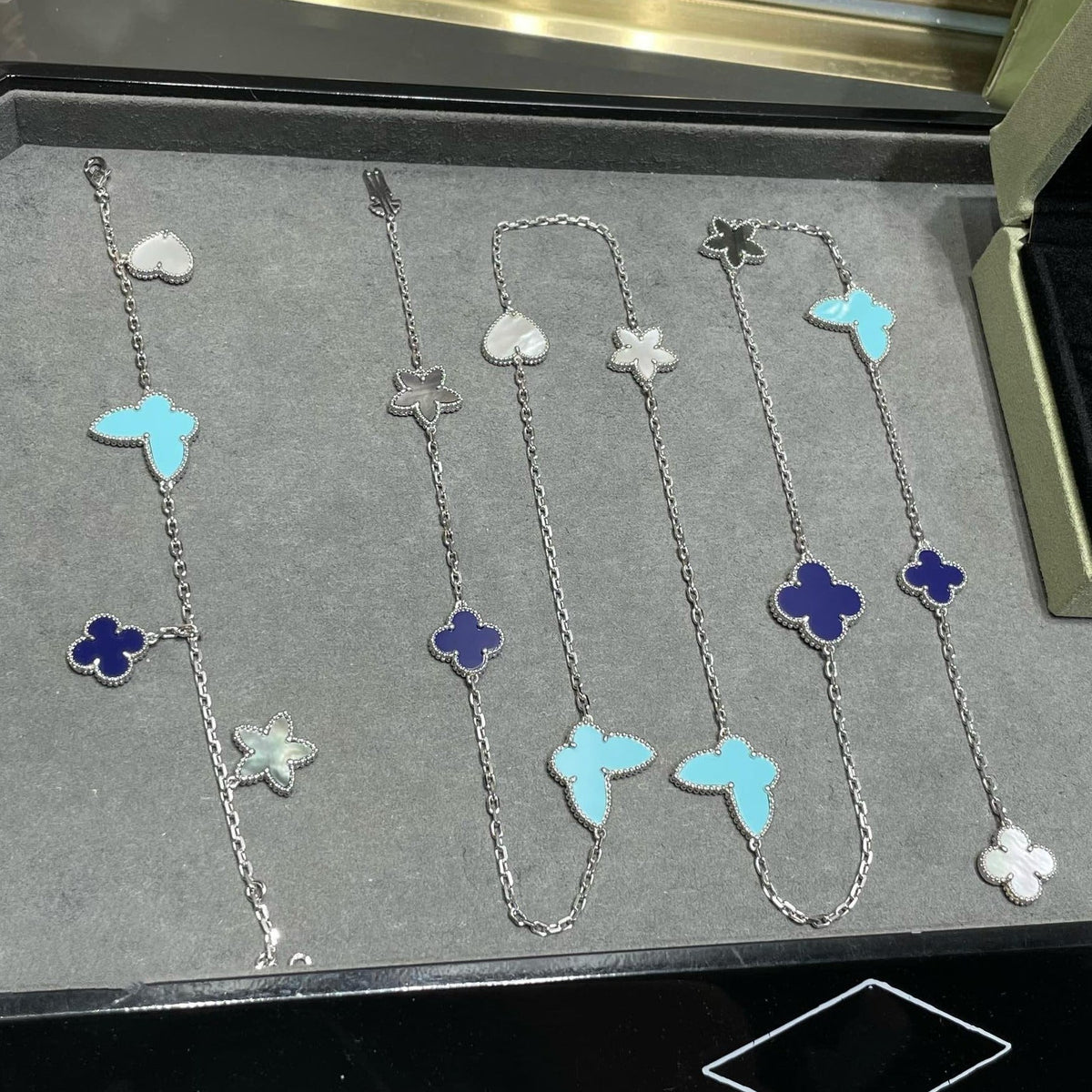 [⭐Mirelle]LUCKY CLOVER SILVER 11 MOTIF NECKLACE