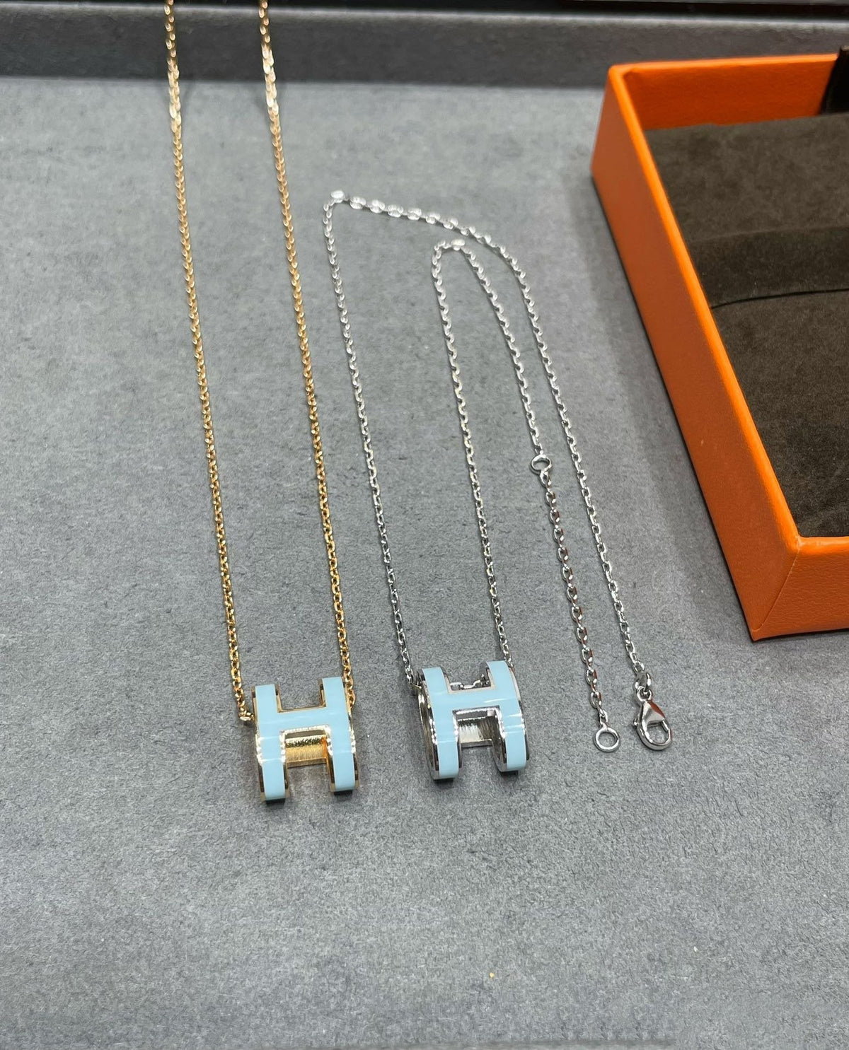[⭐Mirelle]POP H SKY BLUE NECKLACE