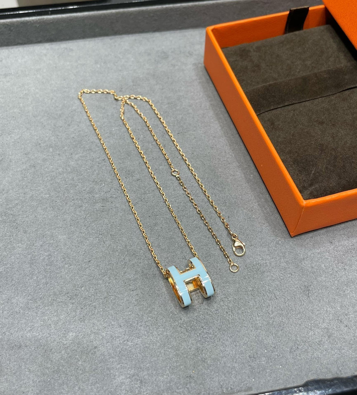[⭐Mirelle]POP H SKY BLUE NECKLACE