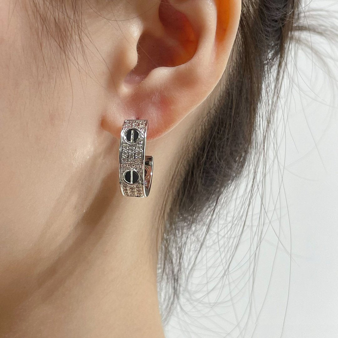 [⭐Mirelle]LOVE CERAMIC DIAMOND PAVED SILVER EARRINGS
