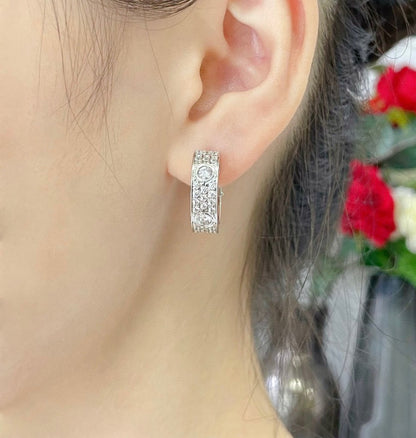 [⭐Mirelle]LOVE 5.5MM DIAMOND PAVED EARRINGS