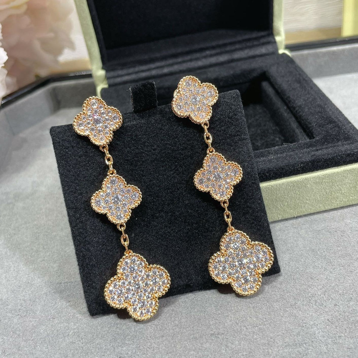 [⭐Mirelle]CLOVER 3 MOTIFS DIAMOND PAVED ROSE GOLD EARRINGS