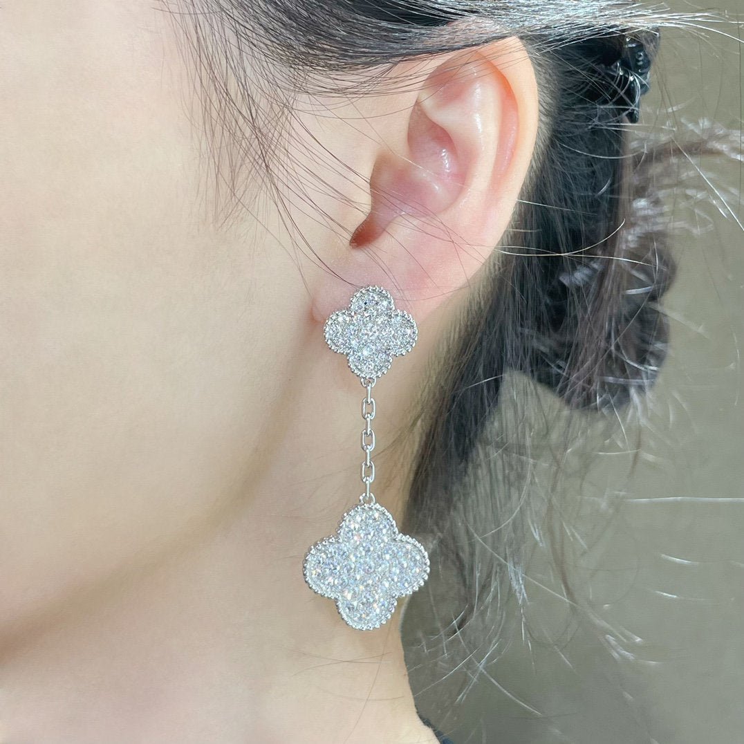 [⭐Mirelle]CLOVER 2 MOTIFS DIAMOND PAVED SILVER EARRINGS