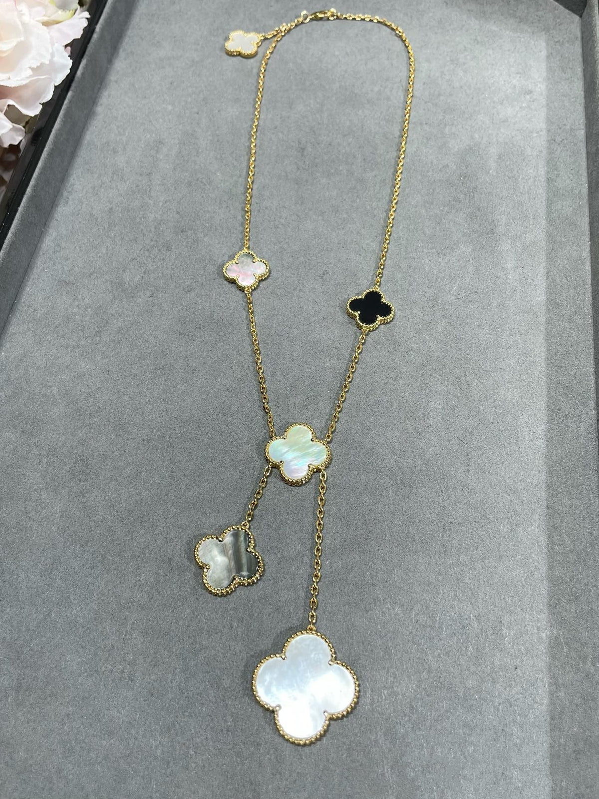 [⭐Mirelle]CLOVER 6 MOTIF MOP ONYX GOLD NECKLACE