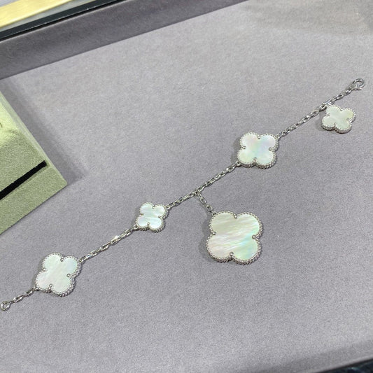 [⭐Mirelle]CLOVER 5 MOTIF WHITE MOP SILVER BRACELET