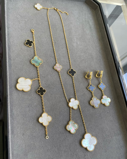[⭐Mirelle]CLOVER 3 MOTIF MOP ONYX DARK MOP PINK GOLD EARRINGS