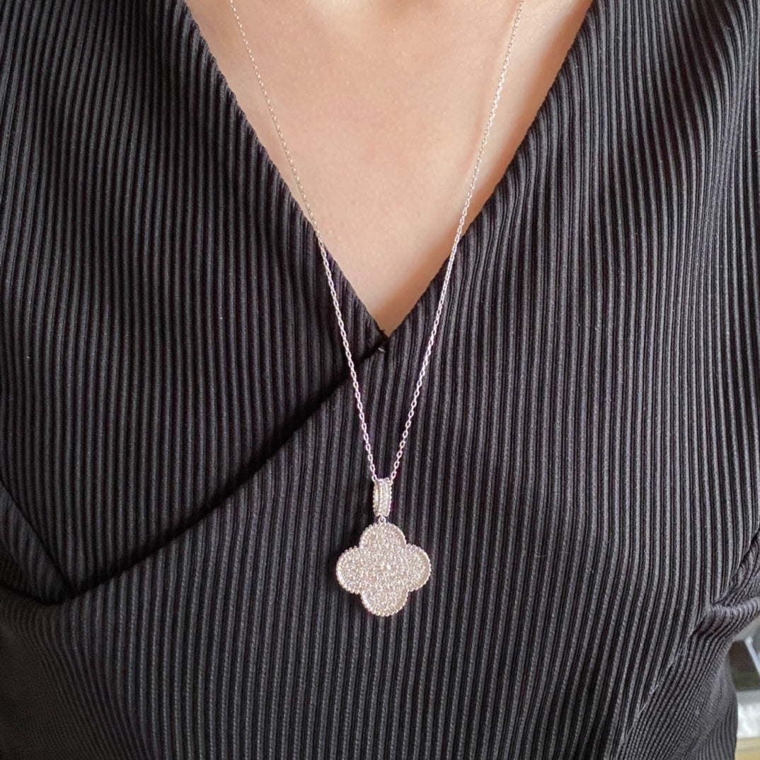 [⭐Mirelle]CLOVER 25MM LARGE PEDANT DIAMOND PAVED LONG NECKLACE