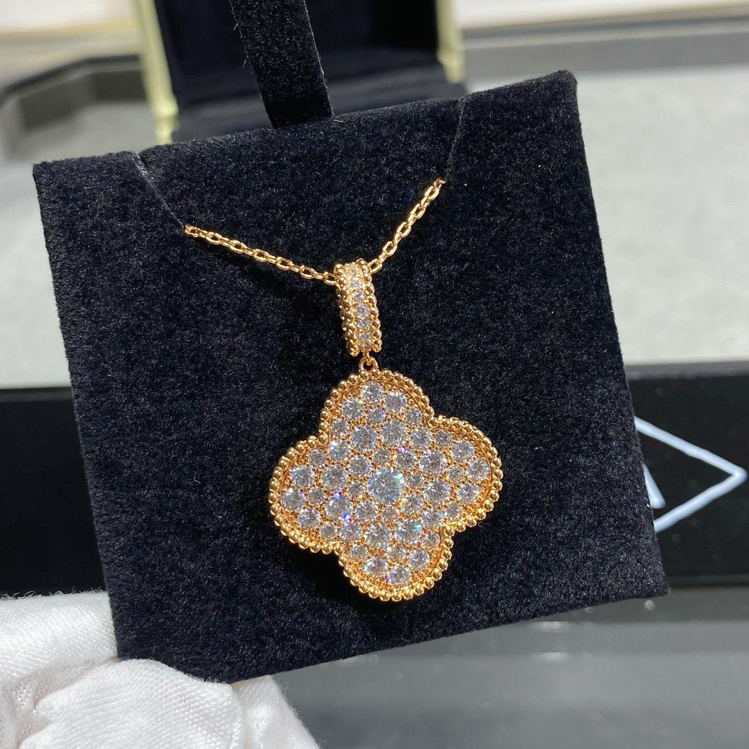 [⭐Mirelle]CLOVER 25MM LARGE PEDANT DIAMOND PAVED LONG NECKLACE