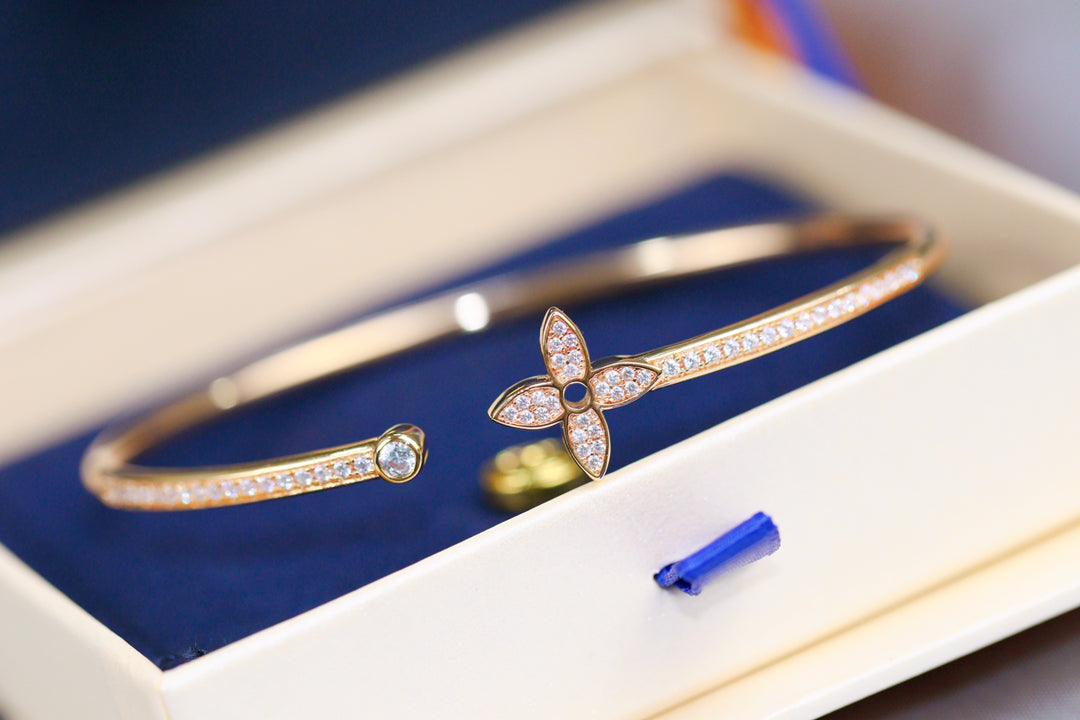 [⭐Mirelle]IDYLLE PINK GOLD OPEN BRACELET DIAMOND PAVED