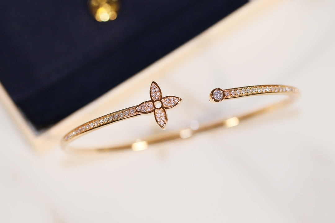 [⭐Mirelle]IDYLLE GOLD OPEN BRACELET DIAMOND PAVED