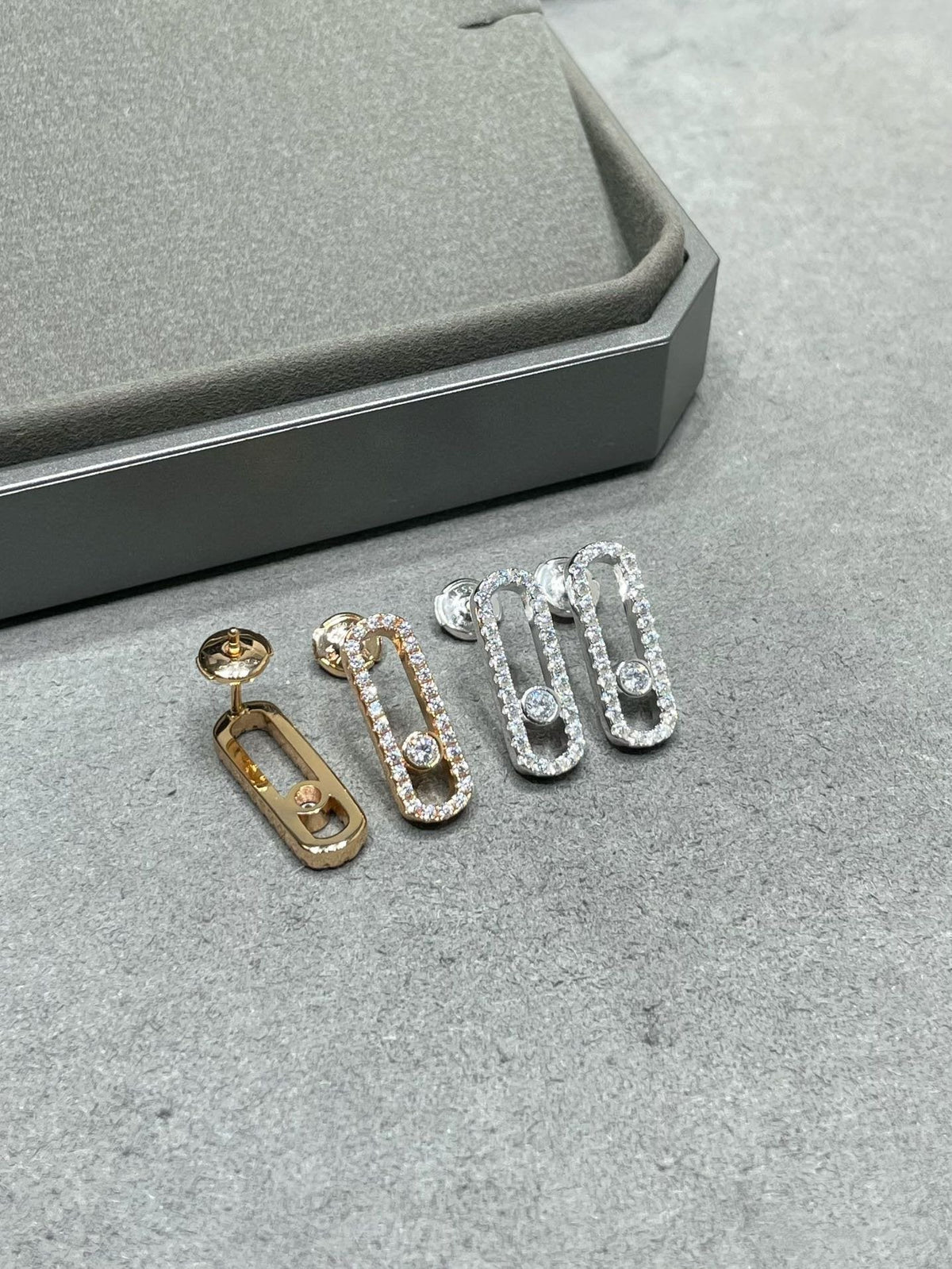 [⭐Mirelle]MOVE UNO STUD DIAMOND PAVED EARRINGS