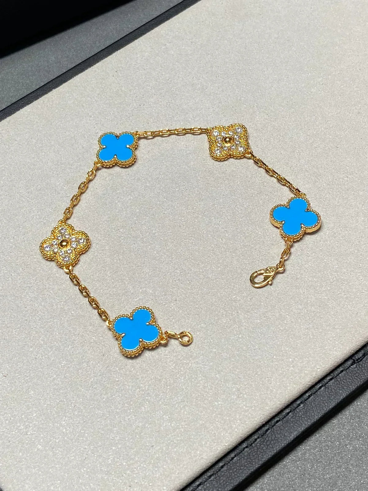 [⭐Mirelle] CLOVER 5 MOTIF BLUE AGATE BRACELET COLLECTION