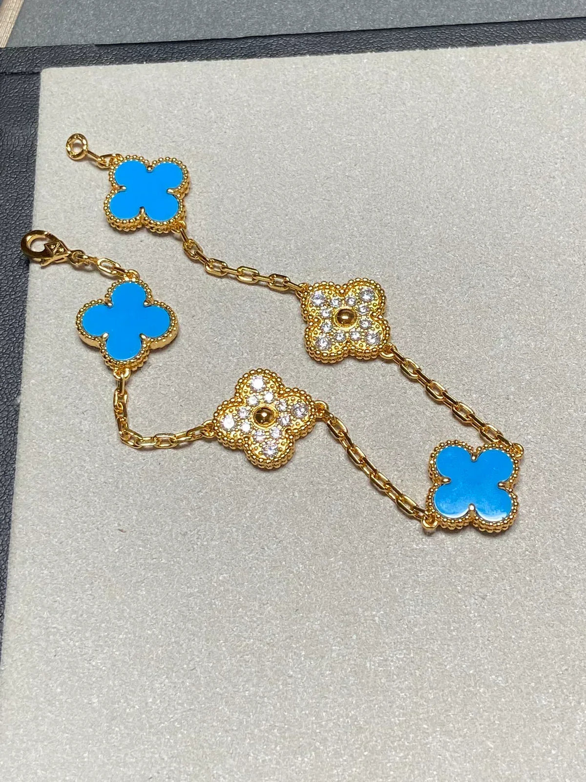 [⭐Mirelle] CLOVER 5 MOTIF BLUE AGATE BRACELET COLLECTION