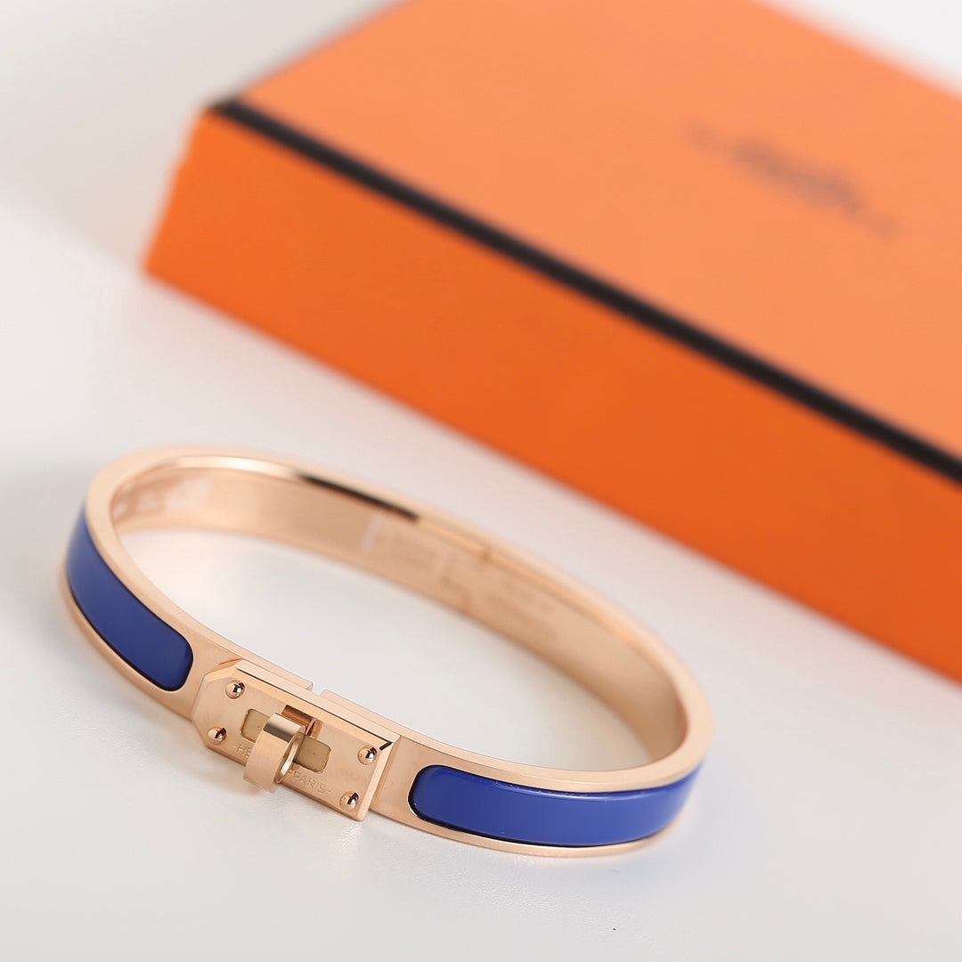 [⭐Mirelle]HM KELLY BLUE BRACELET