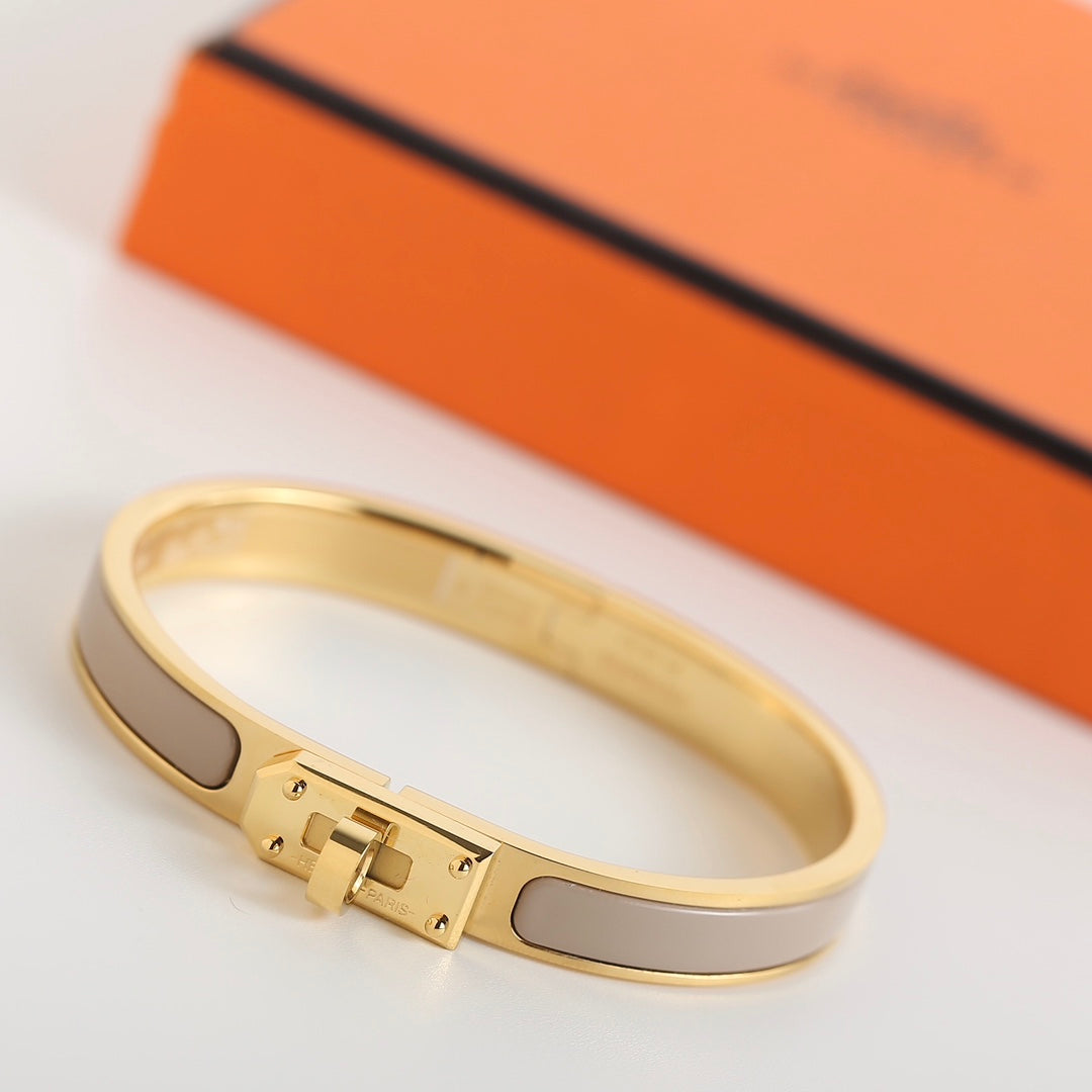 [⭐Mirelle]HM KELLY GREY BRACELET