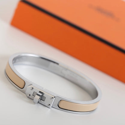 [⭐Mirelle]HM KELLY BEIGE BRACELET