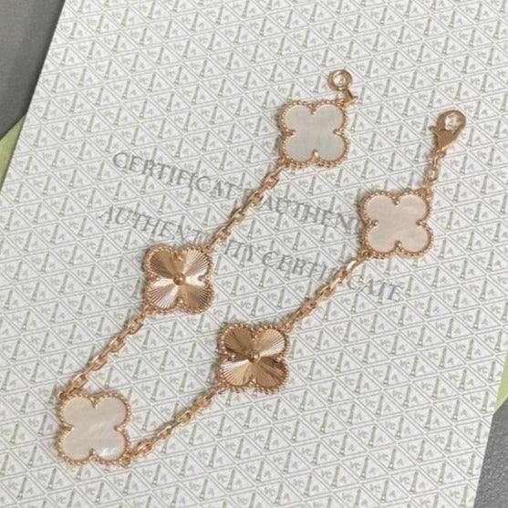 [⭐Mirelle]CLOVER WHITE PEARL MOP 5 MOTIF BRACELET COLLECTION
