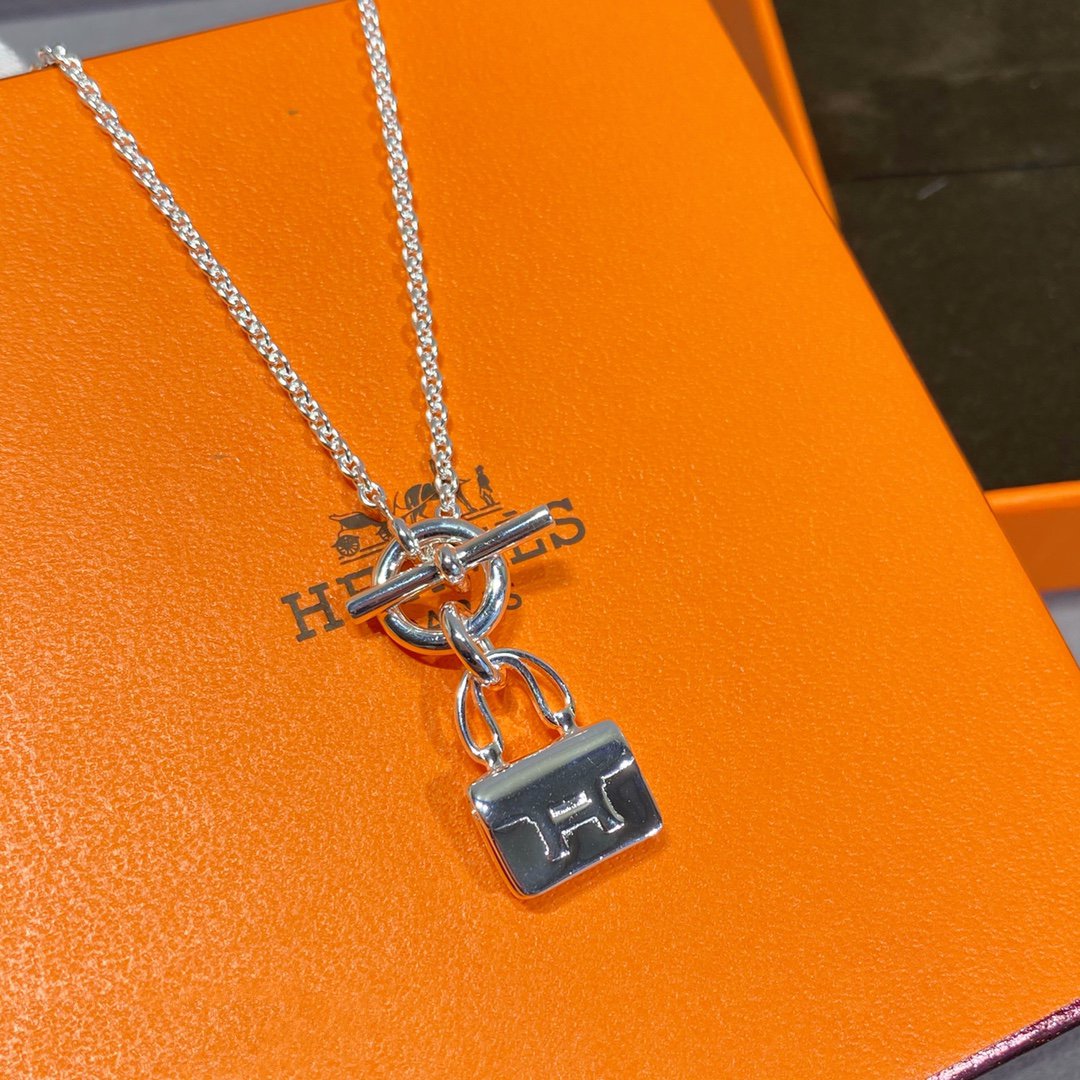 [⭐Mirelle]CONSTANCE PEDANT SILVER NECKLACE