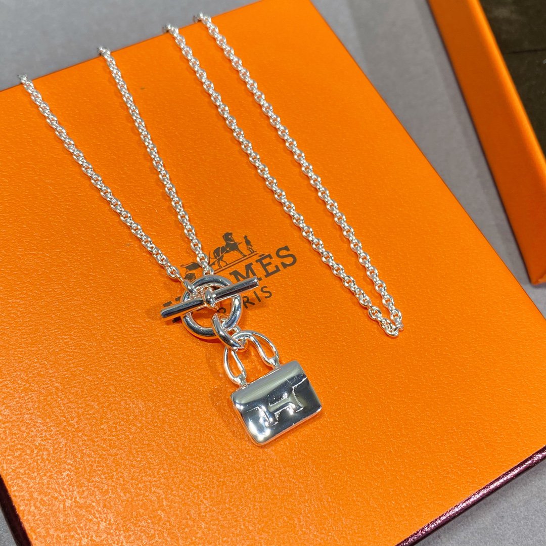 [⭐Mirelle]CONSTANCE PEDANT SILVER NECKLACE