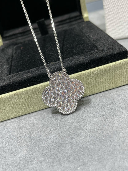 [⭐Mirelle]CLOVER 25MM LARGE PENDANT DIAMOND PAVED SILVER NECKLACE
