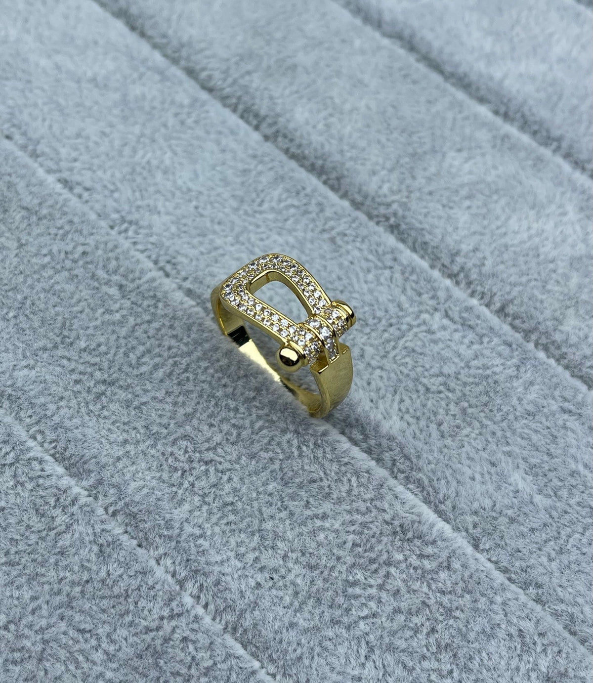 [⭐Mirelle]Wide Hoof-Shaped Diamond-Studded Ring