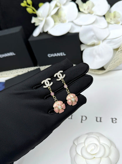 [⭐Mirelle]26C Pink Camellia Enamel Pendant with Double C Earrings