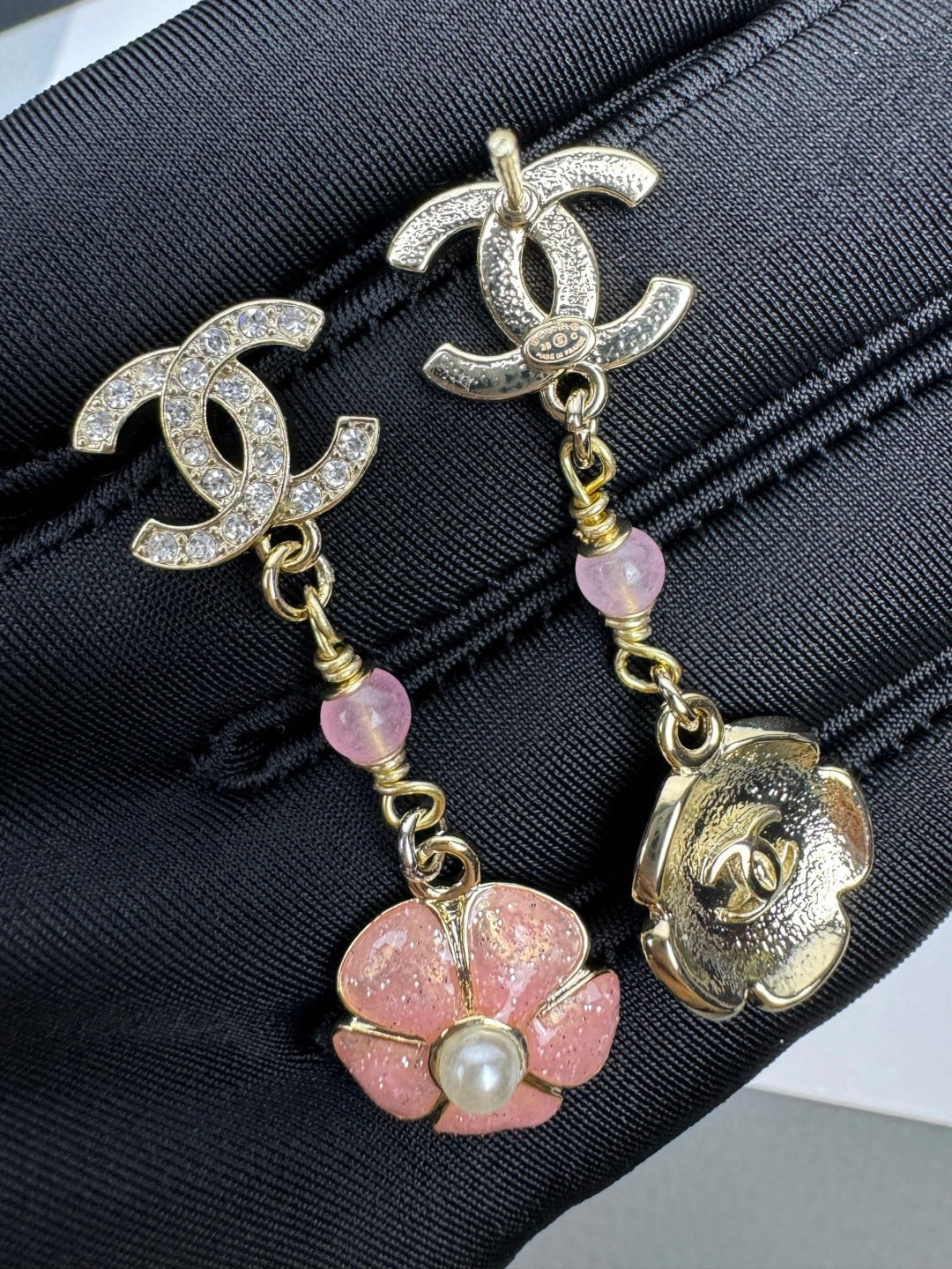 [⭐Mirelle]26C Pink Camellia Enamel Pendant with Double C Earrings