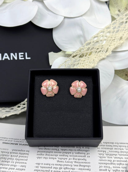 [⭐Mirelle]26C Pink Camellia Pearl Enamel Stud Earrings