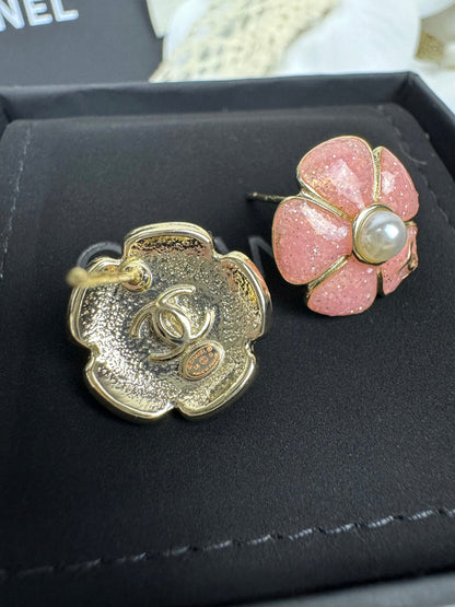 [⭐Mirelle]26C Pink Camellia Pearl Enamel Stud Earrings