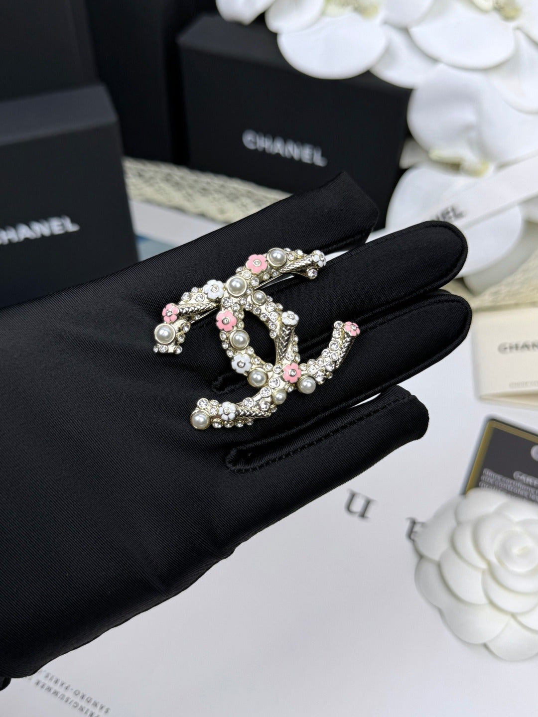 [⭐Mirelle]26C Pink-White Enamel Ice Cream Cone Double C Brooch