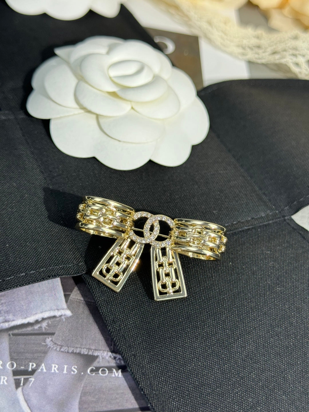 [⭐Mirelle]25K Hollow Bow Brooch
