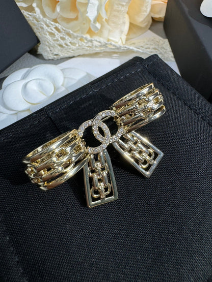 [⭐Mirelle]25K Hollow Bow Brooch