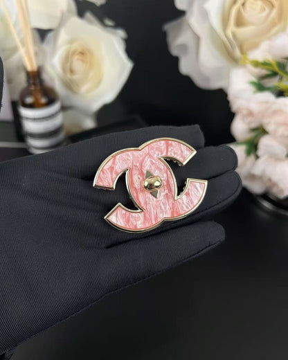 [⭐Mirelle]Pink Resin Classic Brooch 5cm
