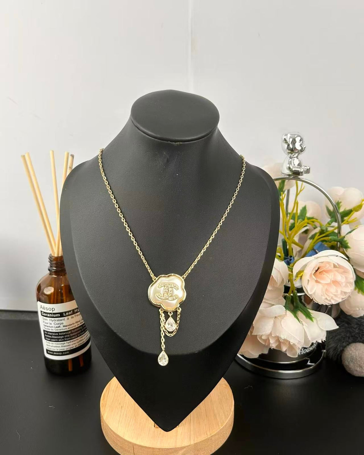 [⭐Mirelle]Cloud Pearl Mother-of-Pearl Diamond Chain Pendant Necklace