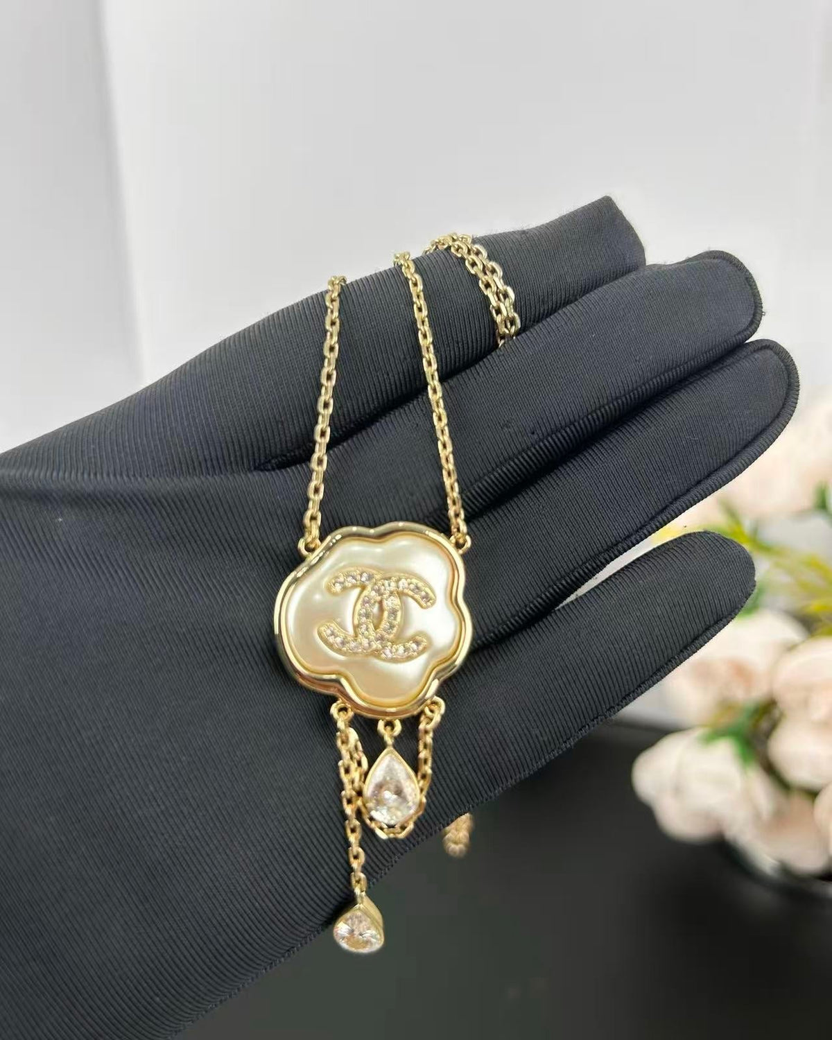 [⭐Mirelle]Cloud Pearl Mother-of-Pearl Diamond Chain Pendant Necklace